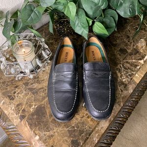 Men Loafers. Color: Black. Size: 9.5
